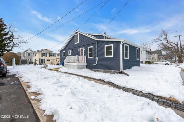 1208 Pine Tree Way Front House, Belmar, NJ 07719