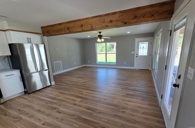 2735 Floral Road, Floral, AR 72543