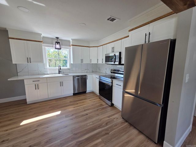 2735 Floral Road, Floral, AR 72543