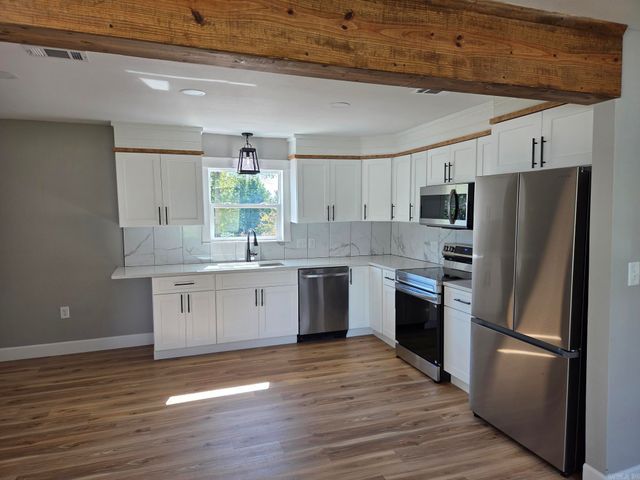 2735 Floral Road, Floral, AR 72543