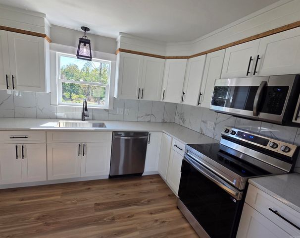 2735 Floral Road, Floral, AR 72543