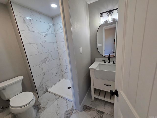 2735 Floral Road, Floral, AR 72543