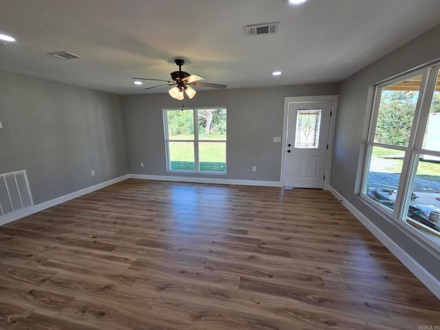 2735 Floral Road, Floral, AR 72543