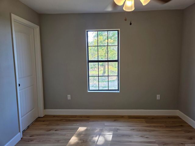 2735 Floral Road, Floral, AR 72543