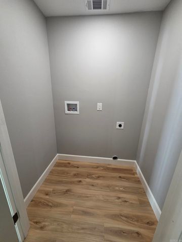 2735 Floral Road, Floral, AR 72543