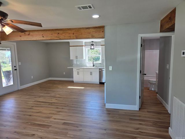 2735 Floral Road, Floral, AR 72543