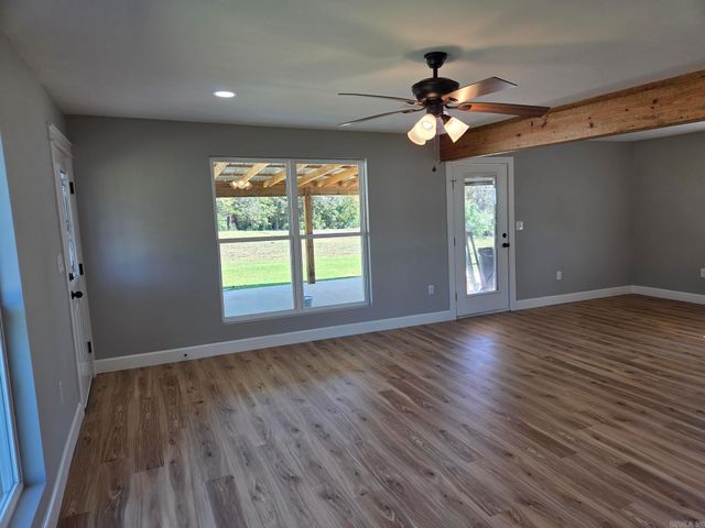 2735 Floral Road, Floral, AR 72543