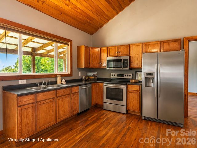 3020 Silver Creek Mountain Road, Morganton, NC 28655