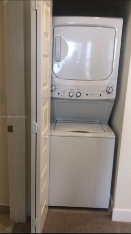 10443 NW 82nd St 4, Doral, FL 33178