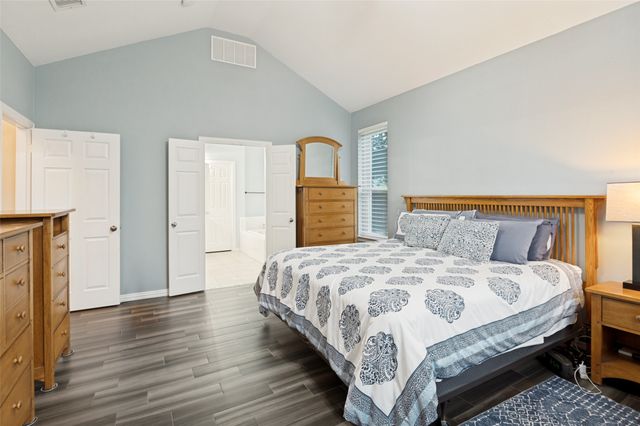 401 Manders Court, Irving, TX 75063