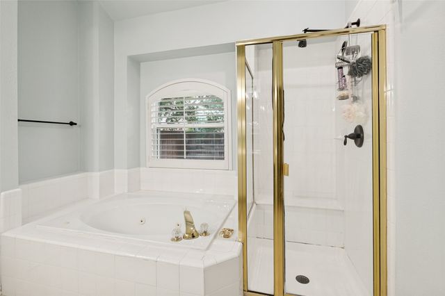 401 Manders Court, Irving, TX 75063
