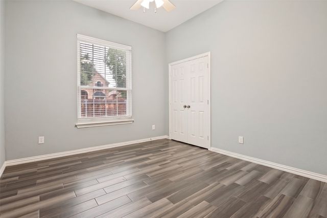 401 Manders Court, Irving, TX 75063