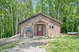 3269 Moodyville Road Rd, Byrdstown, TN 38549