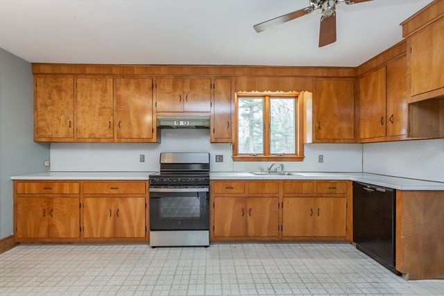 205 Aldrich Road, Bridgewater, MA 02324