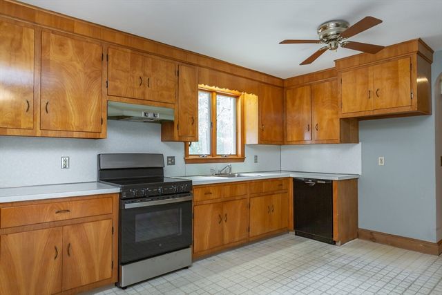 205 Aldrich Road, Bridgewater, MA 02324