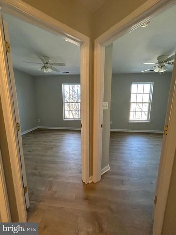 13671 SAINT JOHNS WOOD PL, Herndon, VA 20171