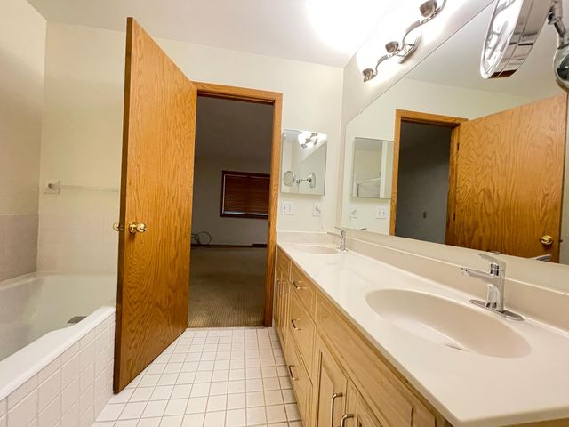 13701 Wood Lane, Minnetonka, MN 55305