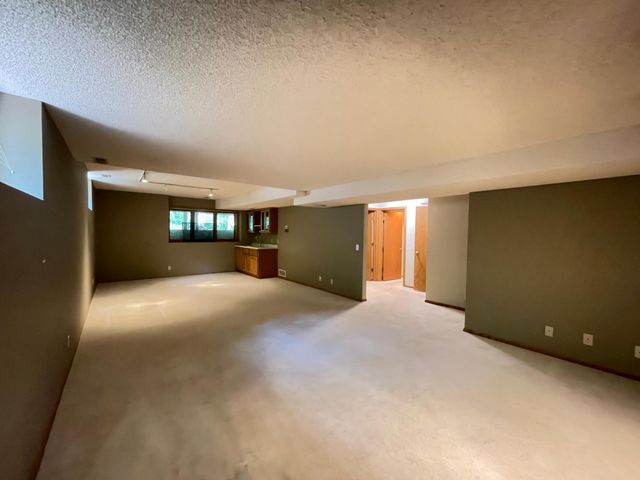 13701 Wood Lane, Minnetonka, MN 55305