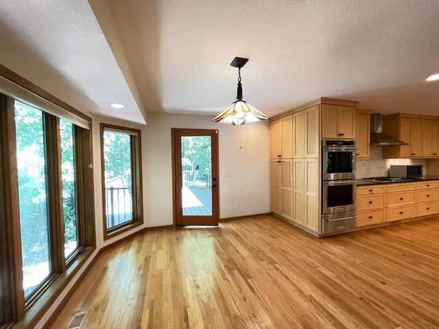 13701 Wood Lane, Minnetonka, MN 55305