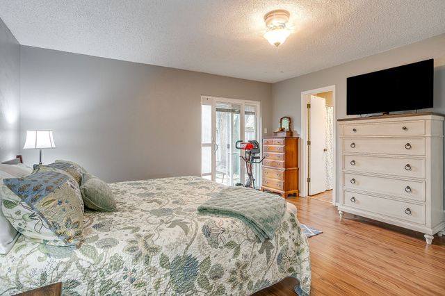 5011 Ledgestone Drive, Fort Worth, TX 76132