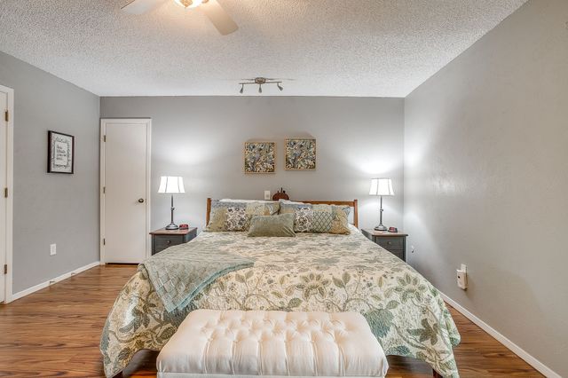 5011 Ledgestone Drive, Fort Worth, TX 76132