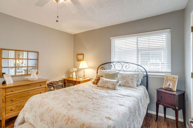 5011 Ledgestone Drive, Fort Worth, TX 76132