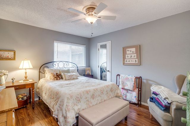 5011 Ledgestone Drive, Fort Worth, TX 76132