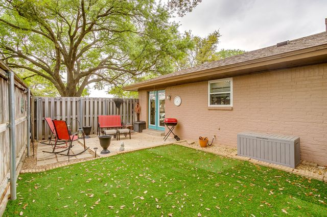 5011 Ledgestone Drive, Fort Worth, TX 76132