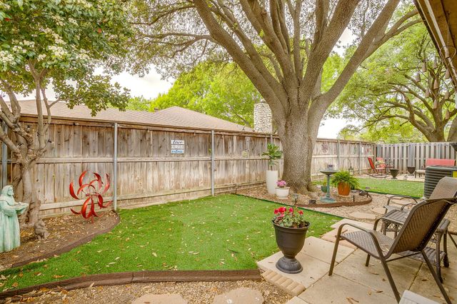 5011 Ledgestone Drive, Fort Worth, TX 76132