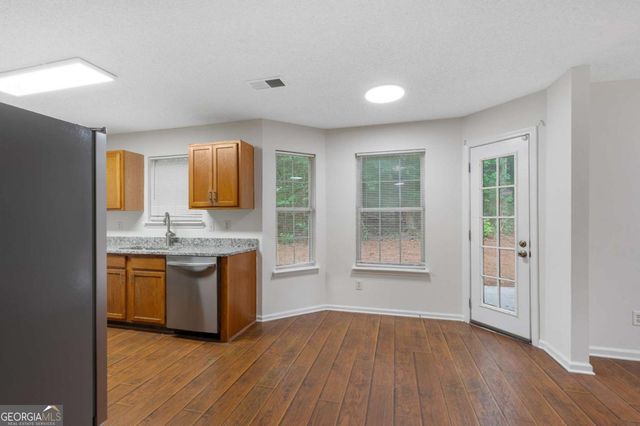 2164 Dresden Green NW, Kennesaw, GA 30144