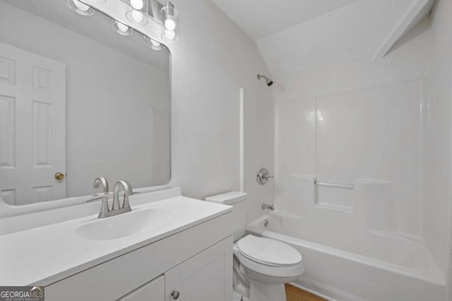 2164 Dresden Green NW, Kennesaw, GA 30144
