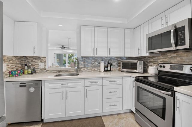 14849 Cumberland Drive 1060, Delray Beach, FL 33446