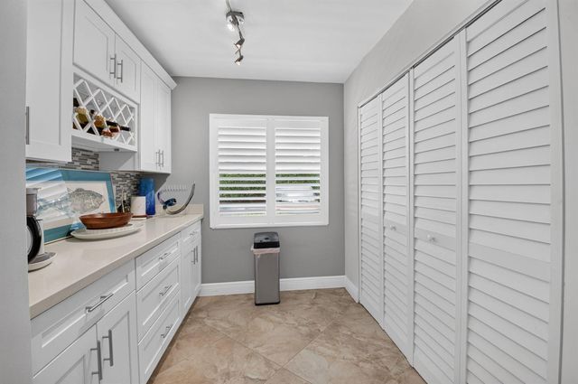 14849 Cumberland Drive 1060, Delray Beach, FL 33446
