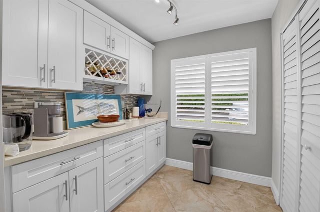 14849 Cumberland Drive 1060, Delray Beach, FL 33446