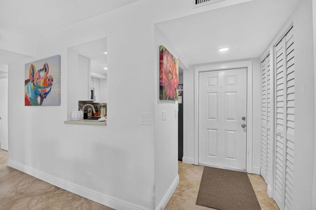 14849 Cumberland Drive 1060, Delray Beach, FL 33446