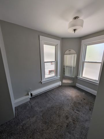 2221 Iowa Street, Davenport, IA 52803