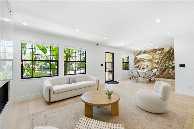 1031 Almanor Avenue, Menlo Park, CA 94025