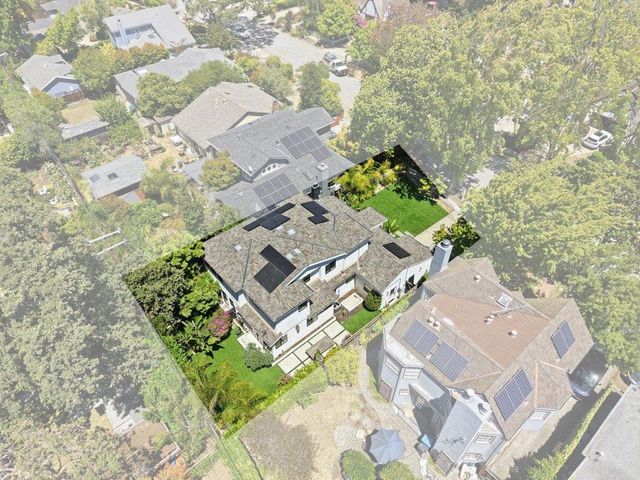 1031 Almanor Avenue, Menlo Park, CA 94025