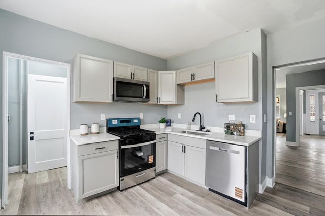 1718 Woodburn Avenue, Covington, KY 41011