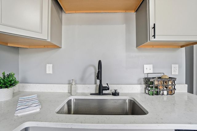 1718 Woodburn Avenue, Covington, KY 41011