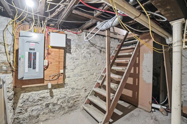 1718 Woodburn Avenue, Covington, KY 41011