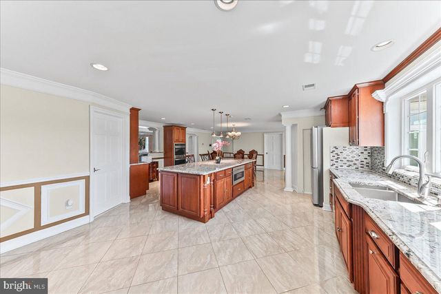 558 E BALTIMORE PIKE, West Grove, PA 19390