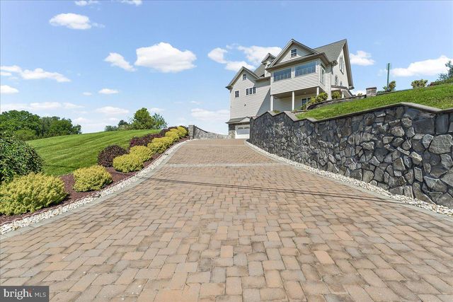558 E BALTIMORE PIKE, West Grove, PA 19390