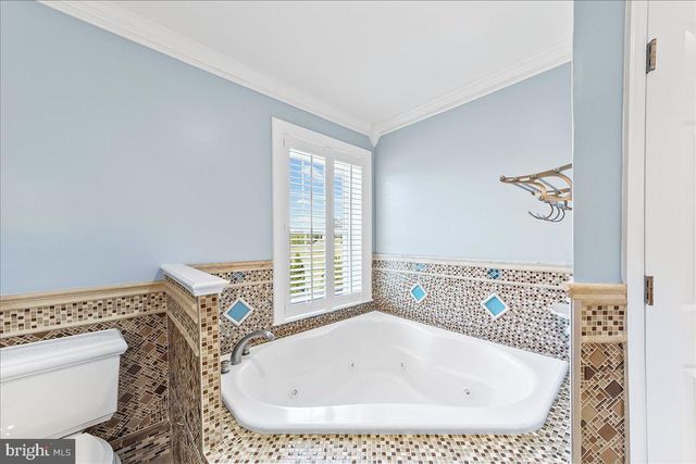 558 E BALTIMORE PIKE, West Grove, PA 19390