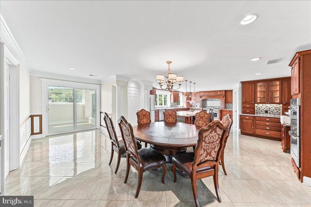 558 E BALTIMORE PIKE, West Grove, PA 19390