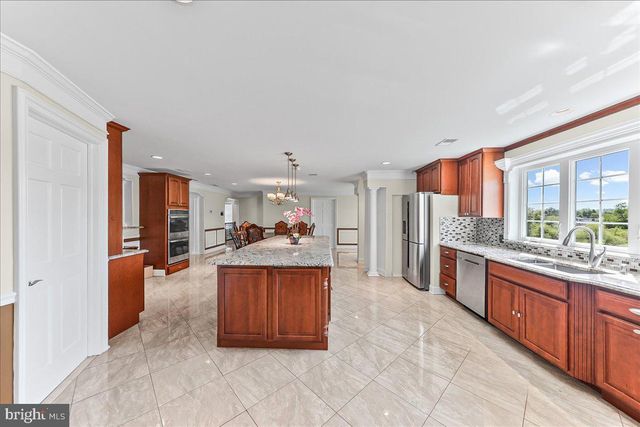 558 E BALTIMORE PIKE, West Grove, PA 19390