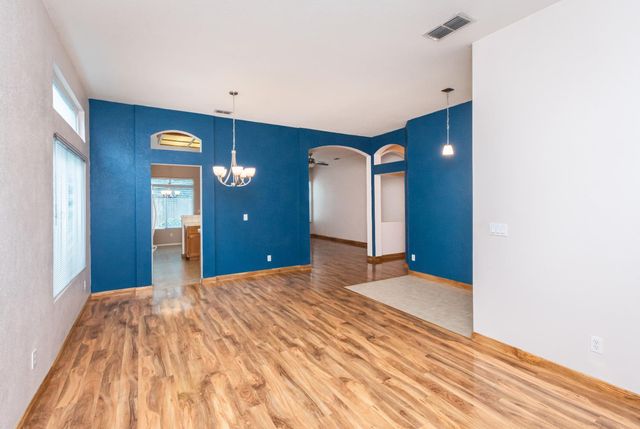 4910 Westham Way, Elk Grove, CA 95758