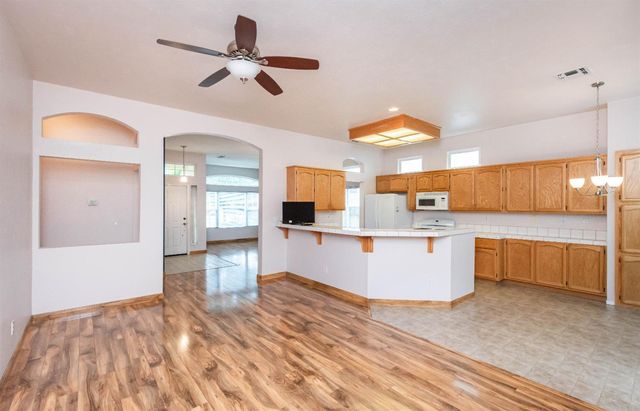 4910 Westham Way, Elk Grove, CA 95758