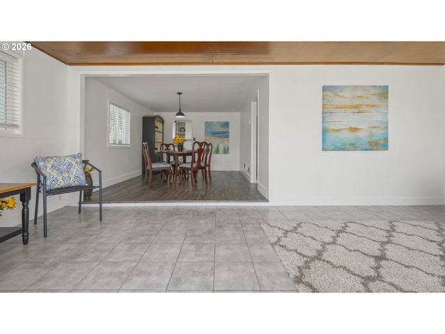 1875 W 18TH Ave, Eugene, OR 97402