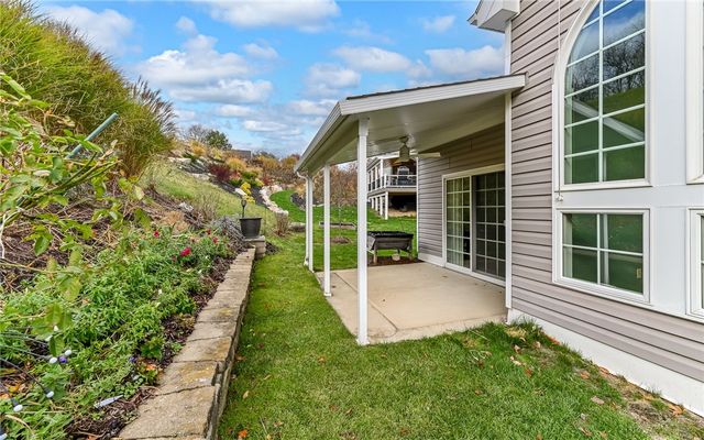 252 Estates Dr, Richland, PA 15044